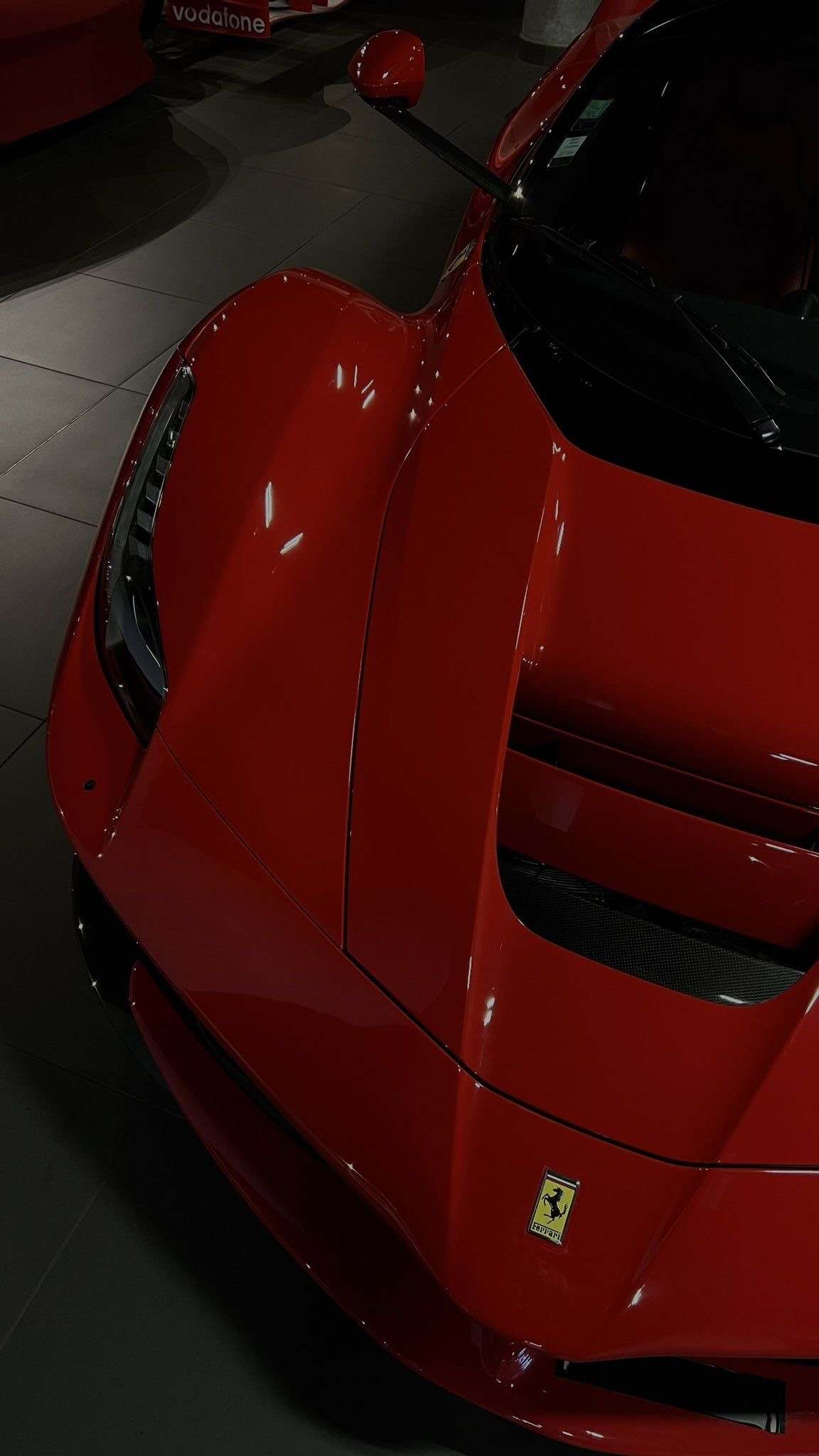 Carro esportivo vermelho